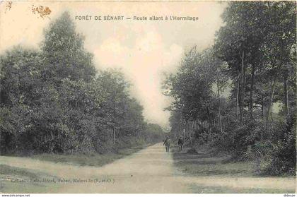 91 - Sénart - Forêt de Sénart - Route allant à l'Hermitage - Animée - CPA - Oblitération de 1905 - Voir Scans Recto-Vers