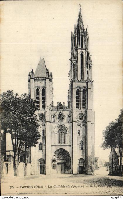 CPA Senlis La Cathedrale
