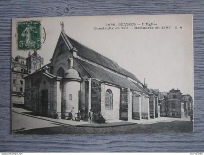Cpa Sèvres (92) l'église