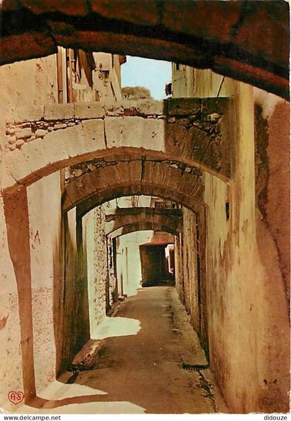 Carte Postale - 30 - Sommières - Vieille rue pittoresque - Flamme Postale de Sommières - CPM - Voir Scans Recto-Verso -