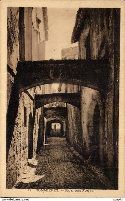 Sommieres - Rue des Fours - CPA