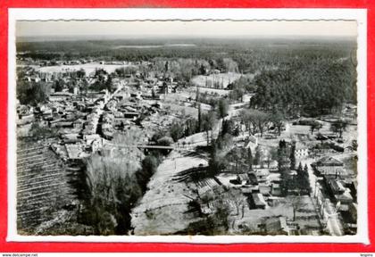 40 - SORE -- Vue générale - Avion au dessus