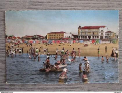 Cpa Soulac sur mer (33) la plage