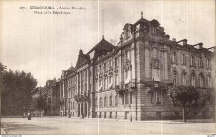 CPA Strasburg Ancien Ministere Place de la Republique