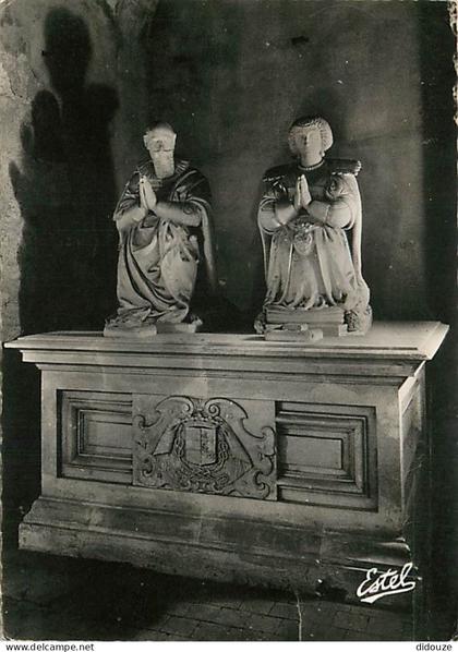 45 - Sully sur Loire - Le Château - Le Tombeau de Sully et de Rachel de Cochefilet - Carte dentelée - CPSM grand format