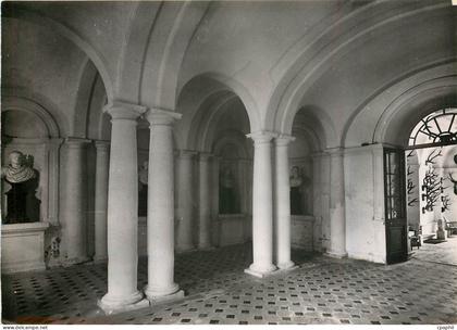 CPM Tanlay Le Chateau Le Vestibule des Cesars