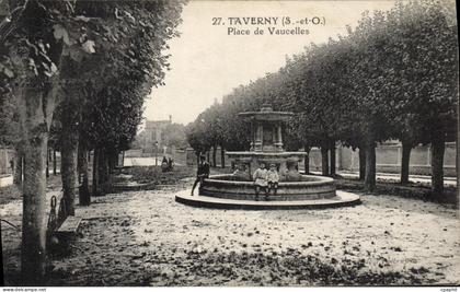 CPA Taverny Place de Vaucelles