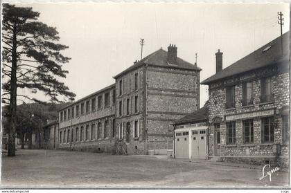 CPSM Taverny La Poste et les Ecoles