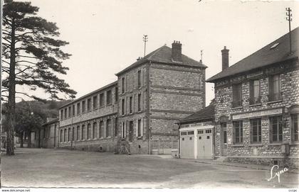 CPSM Taverny La Poste et les Ecoles