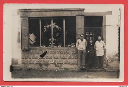 18 - Thaumiers - Carte photo boucherie charcuterie dans la grande rue