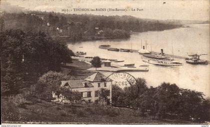 CPA Thonon les Bains Le port