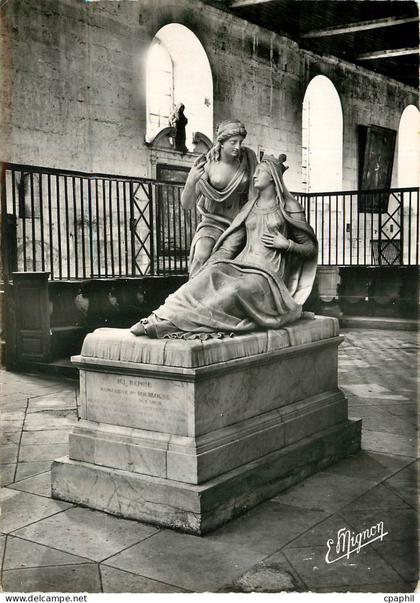 CPM Tonnerre Yonne Le Mausolee de Marguerite Comtesse de Tonnerre Reine de Naples Sicile et Jerusale