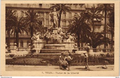 CPA Toulon Statue de la Liberte FRANCE (1095995)