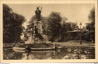 CPA Toulouse Bassin du Grand Rond Monument a la gloire de Toulouse