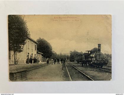 TOURNAY LA GARE AVEC LOCOMOTIVE 65447