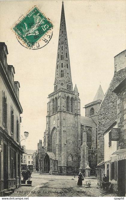 CPA Treguier La fleche de la cathedrale