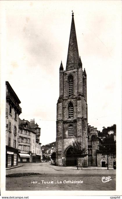 CPA Tulle La Cathedrale