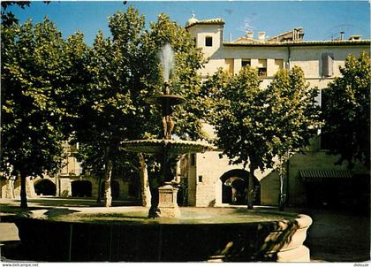 Carte Postale - 30 - Uzès - La place de la République - Flamme Postale de Uzès - CPM - Voir Scans Recto-Verso - Poscard