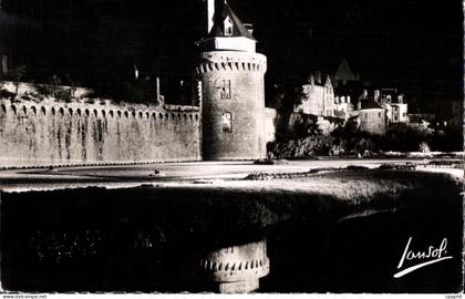 CPSM Vannes (Morbihan) les remarts la nuit