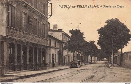 vaux en velin * la route de lyon * hôtel du nord * rails