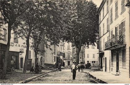 Vence CPA la place Victor Hugo