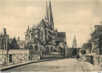 CPM Vendome Abside de la Trinite