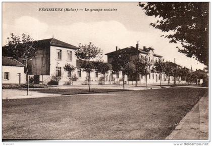 69. venissieux. le groupe scolaire.