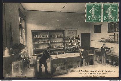 CPA Venoy /Yonne, École d`Agriculture et de Viticulture de La Brosse, Application de Laboratoire