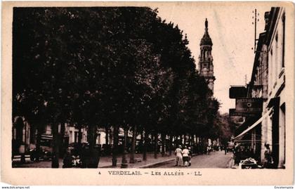 CPA  Carte Postale France  Verdelais  Les allées 1933   VM105376ok