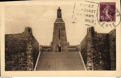 CPA Verdun Rue Mazel Le Monumet aux Soldats de Verdun