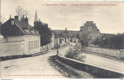 CPA Vermenton L'Entrée de la Ville en arrivant à Cravant