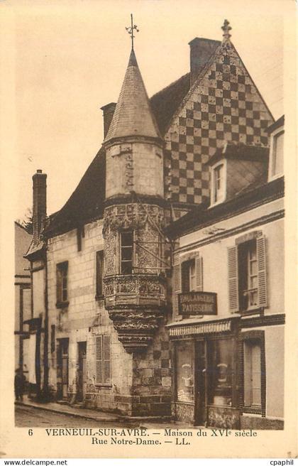 CPA Verneuil sur Avre Maison du XVIe siecle Rue Notre Dame