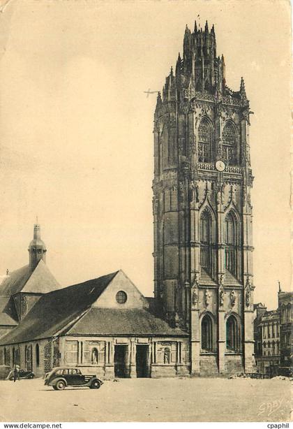 CPM Verneuil sur Avre Eure L'Eglise de la Madeleine Magnifique Tour