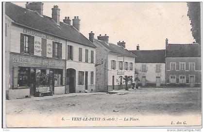 VERT LE PETIT - La place