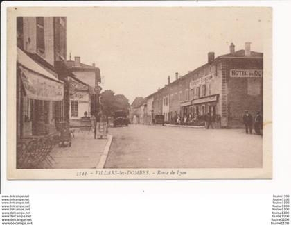 VILLARS LES DOMBES ( pompe à essence ESSO / restaurant Burnichon  )