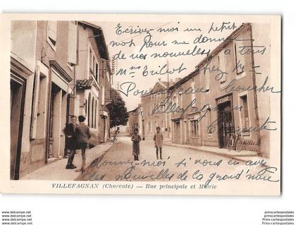 CPA 16 Villefagnan rue principlale et la mairie