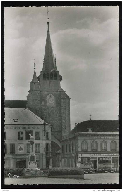 VILLENEUVE-l'ARCHEVÊQUE (Yonne) - Le Clocher