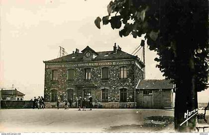 94 - Villeneuve le Roi - La Gare - Animée - Oblitération ronde de 1966 - CPA - Voir Scans Recto-Verso