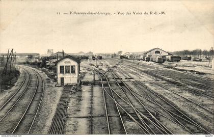 Villeneuve Saint Georges CPA Vue des voies du PLM (train)