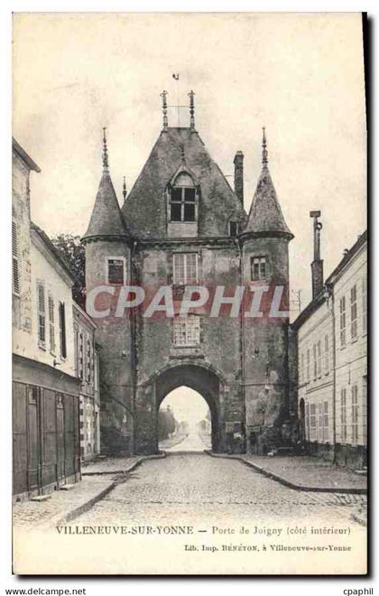 CPA Villeneuve sur Yonne Porte de Joigny cote interieur