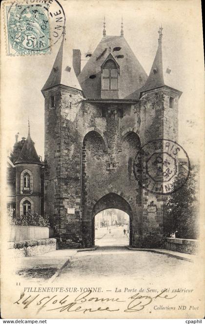 CPA Villeneuve sur Yonne Porte de Sens cote exterieur