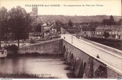 CPA Villeneuve sur Yonne Vue panoramique du Pont sur l'Yonne
