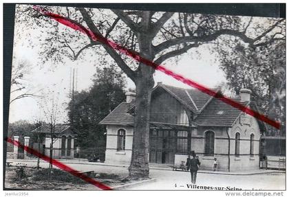 VILLENNES SUR SEINE LA GARE
