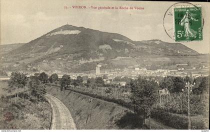 CPA Voiron Vue generale et la Roche de Vouise
