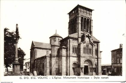 CPA Volvic L'Eglise Monument Historique Style Roman