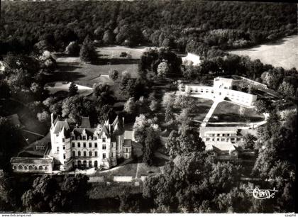 CPM Vouneuil sous Biard Vienne vue aerienne du Chateau de Boivre Centre Regional d'Education Physiqu