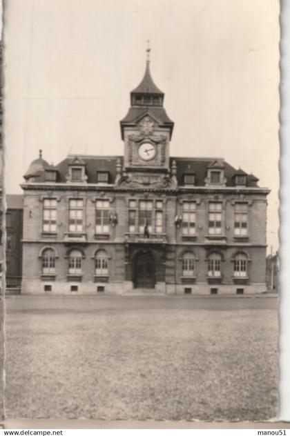 WATTRELOS -  CPSM :  La Mairie