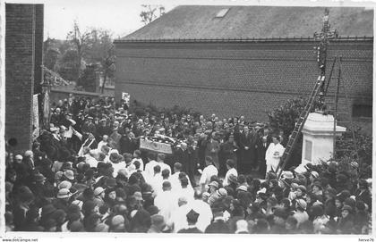 YERVILLE - carte photo - Repose du Christ lors de la Restauration du Calvaire
