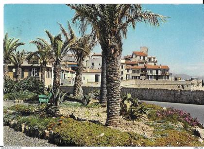 CP ANTIBES -circulée 1968
