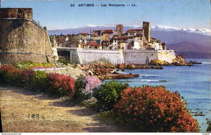 CPA Antibes Les Remparts